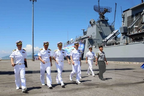 RoK’s naval ships visit Da Nang city