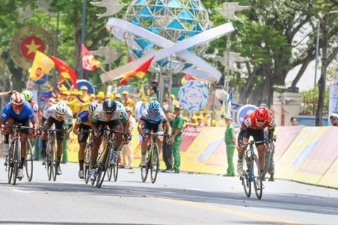 RoK cyclist wins yellow jersey of VTV cycling race