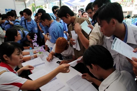 More than 180,000 graduates unemployed in Q2