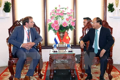 Prime Minister Nguyen Xuan Phuc receives Dutch guest 