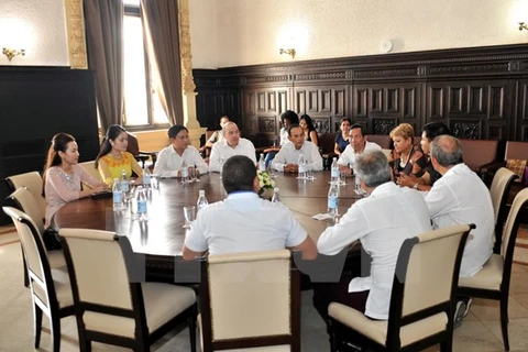 Vietnam, Cuba share experience in press development