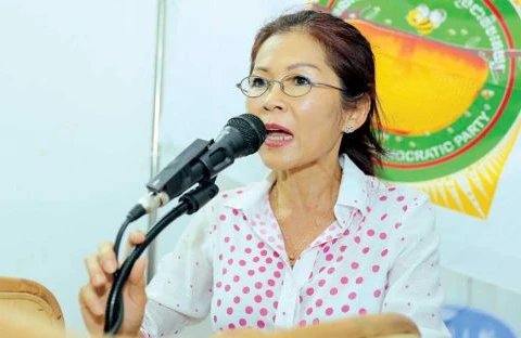 Cambodian political parties hold congresses