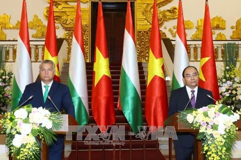 Vietnam, Hungary issue joint statement