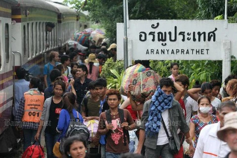 Thailand, Malaysia, Singapore draw ASEAN migrant workers