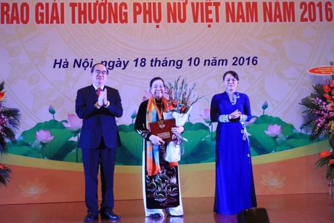 Winners of Vietnam Women Award 2017 announced