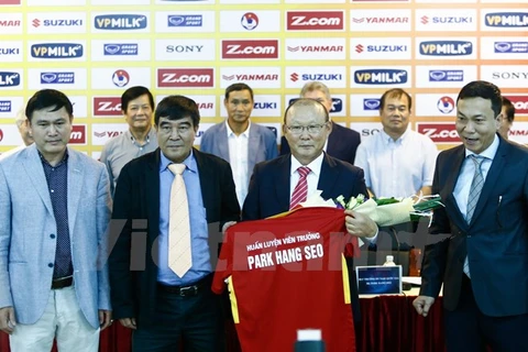 Korean coach leads Vietnamese football teams