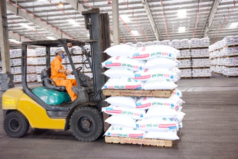 Vietnam exports nearly 1 million tonnes of fertiliser yearly