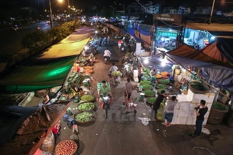 Hanoi to build five more agricultural wholesale markets