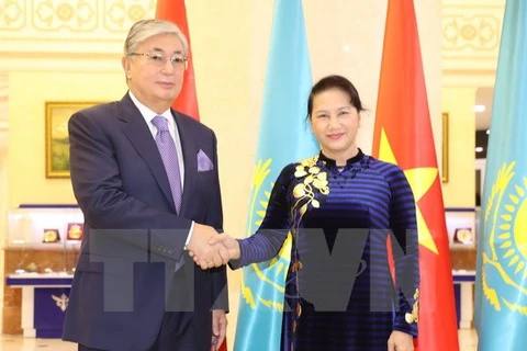 NA Chairwoman wishes for increased trade with Kazakhstan 