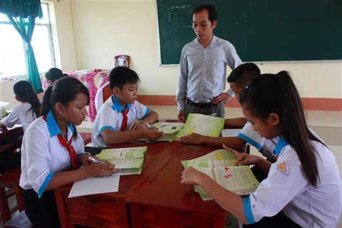 Vietnam promotes ethnic minority language preservation 