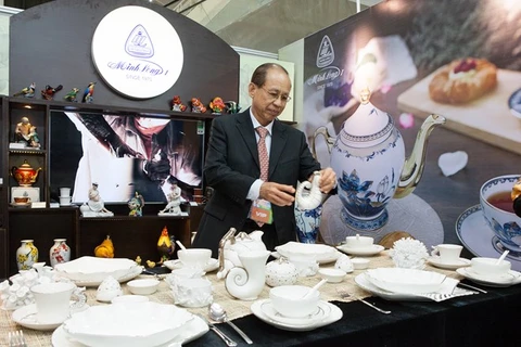 Minh Long ceramics on display during APEC 2017 Economic Leaders’ Week
