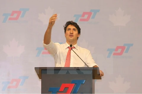 Canadian PM Trudeau meets HCM City students