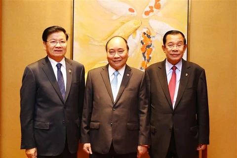 Vietnamese, Lao, Cambodian PMs review trilateral cooperation 