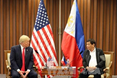 US, Philippines commit to free navigation 