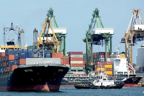 Singapore’s non oil exports beat expectations