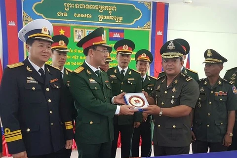 Young Vietnamese army officers join exchange in Cambodia 