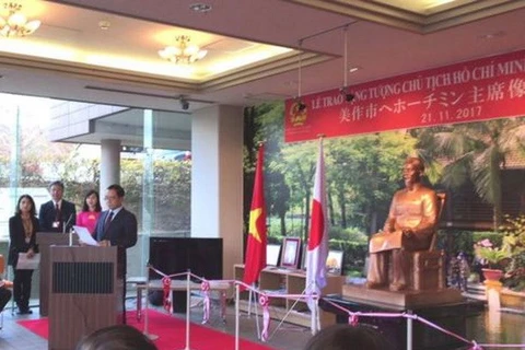 First statue of Ho Chi Minh in Japan presented to Mimasaka city