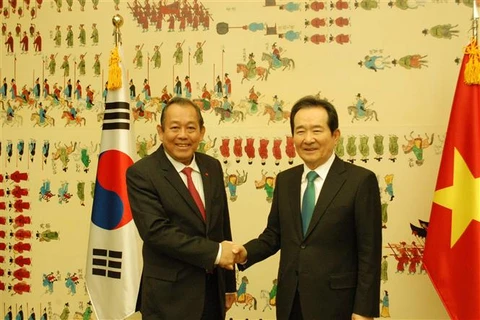 Deputy PM Binh meets top RoK legislator