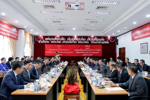 Hanoi, Vientiane strengthen multifaceted cooperation