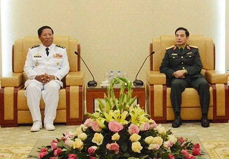 Army chief commits support to Vietnam-Cambodian naval ties 