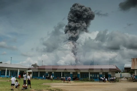 Indonesia: Sinabung volcano erupts 