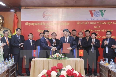 Vietnamese, Cambodian radios boost cooperation