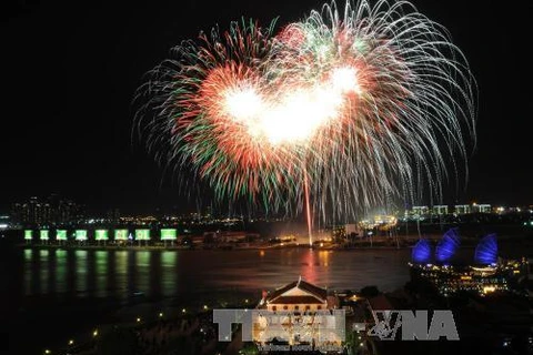 HCM City to welcome New Year with firework shows