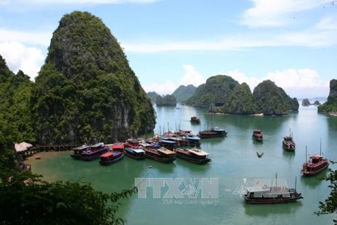 Quang Ninh hopes to welcome 12 million tourists in 2018