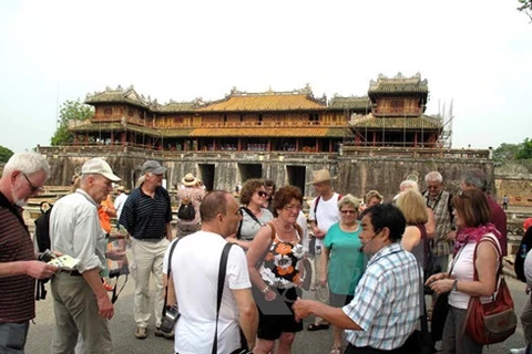 Thua Thien-Hue issues code of conduct for tourists