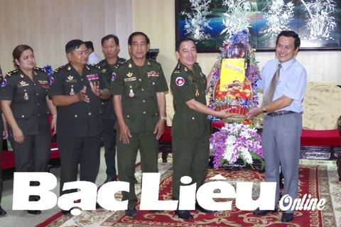 Cambodian delegation extends New Year greetings to Bac Lieu
