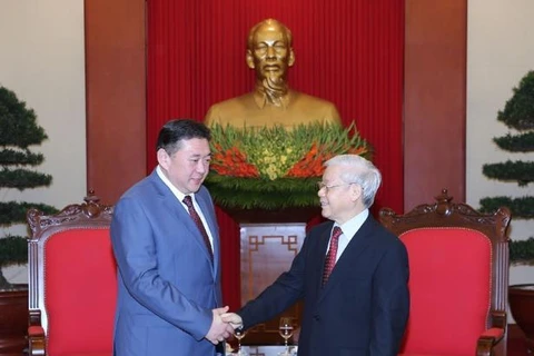 Vietnam, Mongolia urged to strengthen relations 