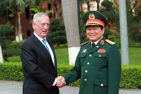 Vietnamese, US defence ministers hold talks