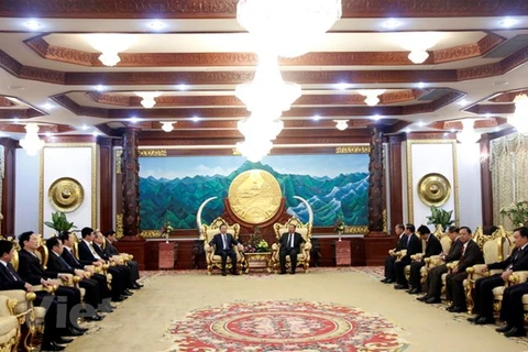 Lao leader hosts Vietnamese Minister of Public Security 