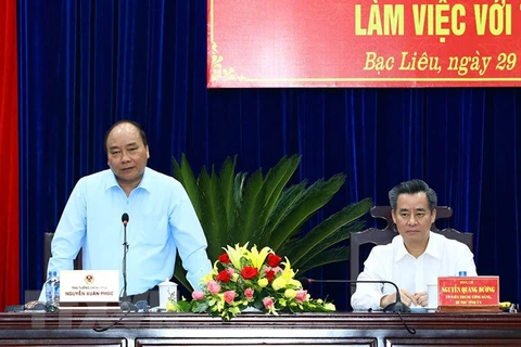 PM urges Bac Lieu to focus on high-tech shrimp farming 