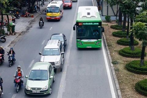 Bus rapid transit No.1 carries over 4.98 mln passengers in a year 