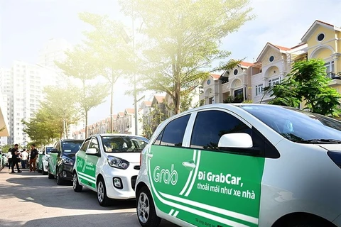 Vietnamese taxi company sues Grab for unfair business practices