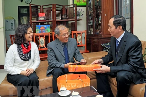 President pays Tet visits to outstanding intellectuals in Hanoi