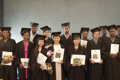 Vietnamese students graduate from Israel’s agricultural MSc course 