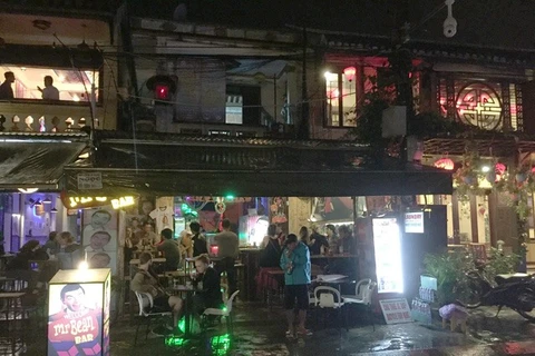Bars in Hoi An ancient city face tougher rules