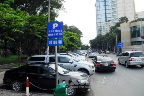 HCM City mulls increase in fees for parking fees