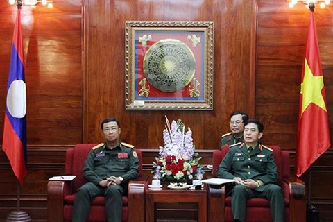 Vietnam, Lao armies reinforce coordination to promote special solidarity 