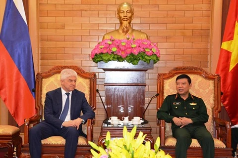 Vietnam, Russia intensify cooperation in military security 