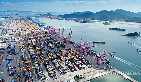RoK's exports soar 9.3 percent in first days of March