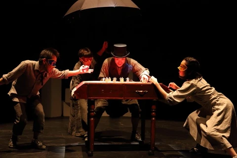 Japanese, Vietnamese mimes come to Hanoi