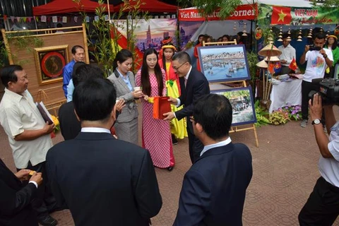 Vietnam promotes images in ASEAN+3 festival in Cambodia 
