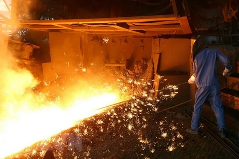 Hoa Phat exports wire drawing steel to Laos, RoK 
