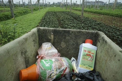 Hanoi tackles plant protection packaging waste