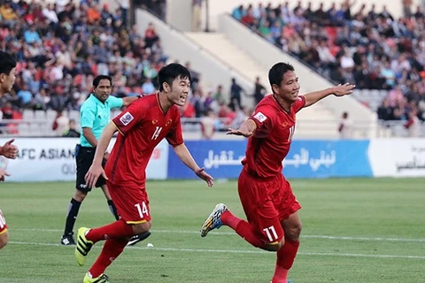 Vietnam up 10 places in FIFA rankings in April 