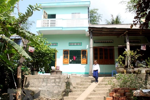 “Red-Cross house” model helps disaster-affected locals repair dwelling
