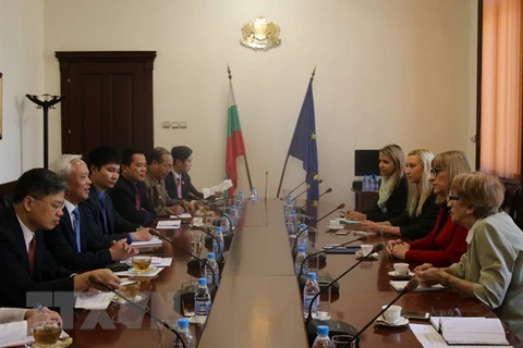 Vietnam, Bulgaria to share experience in various fields